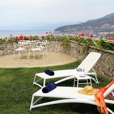 Mirasorrento Villa Екстериор снимка
