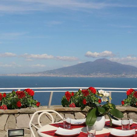 Mirasorrento Villa Екстериор снимка