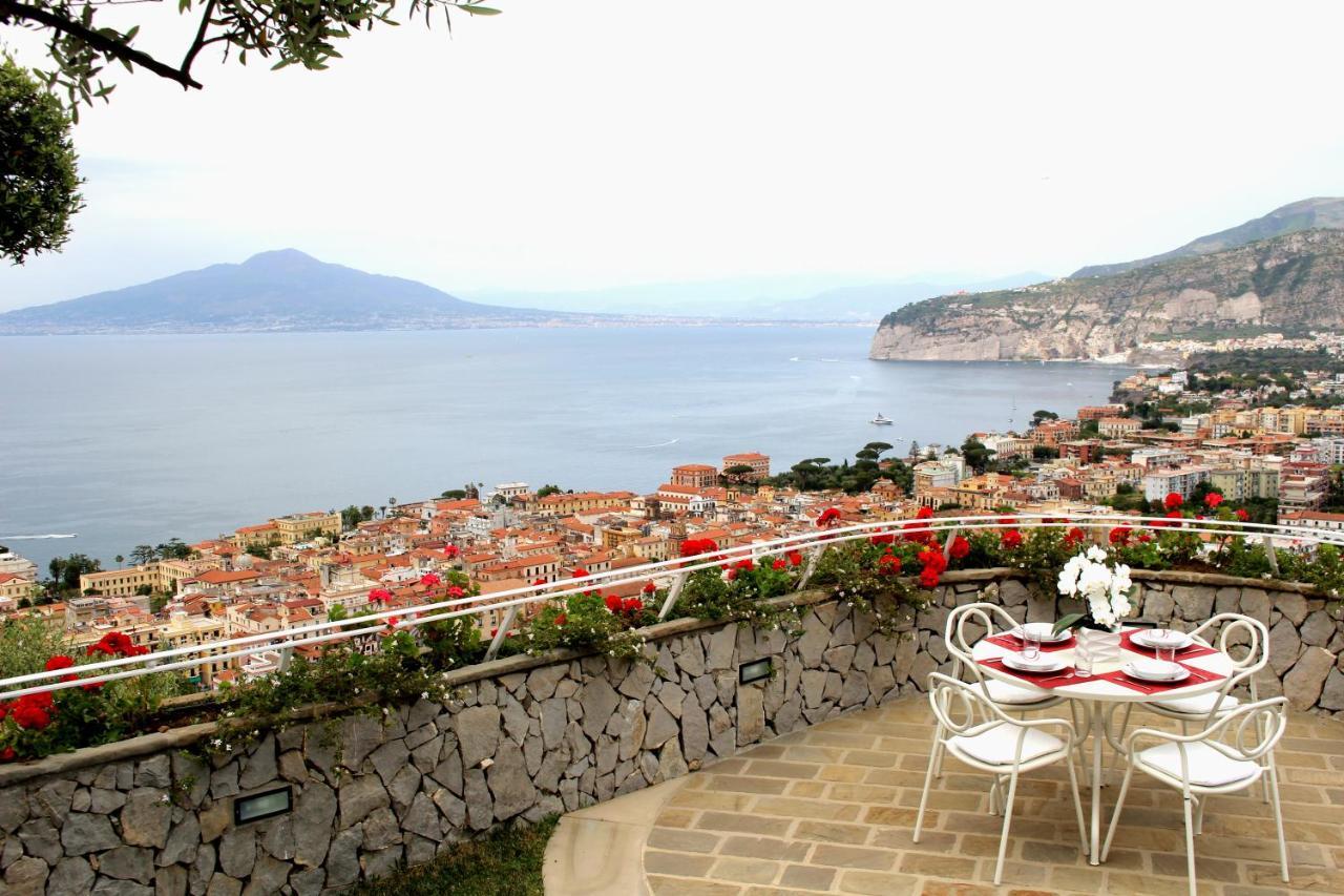 Mirasorrento Villa Екстериор снимка