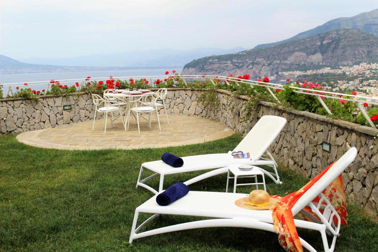 Mirasorrento Villa Екстериор снимка