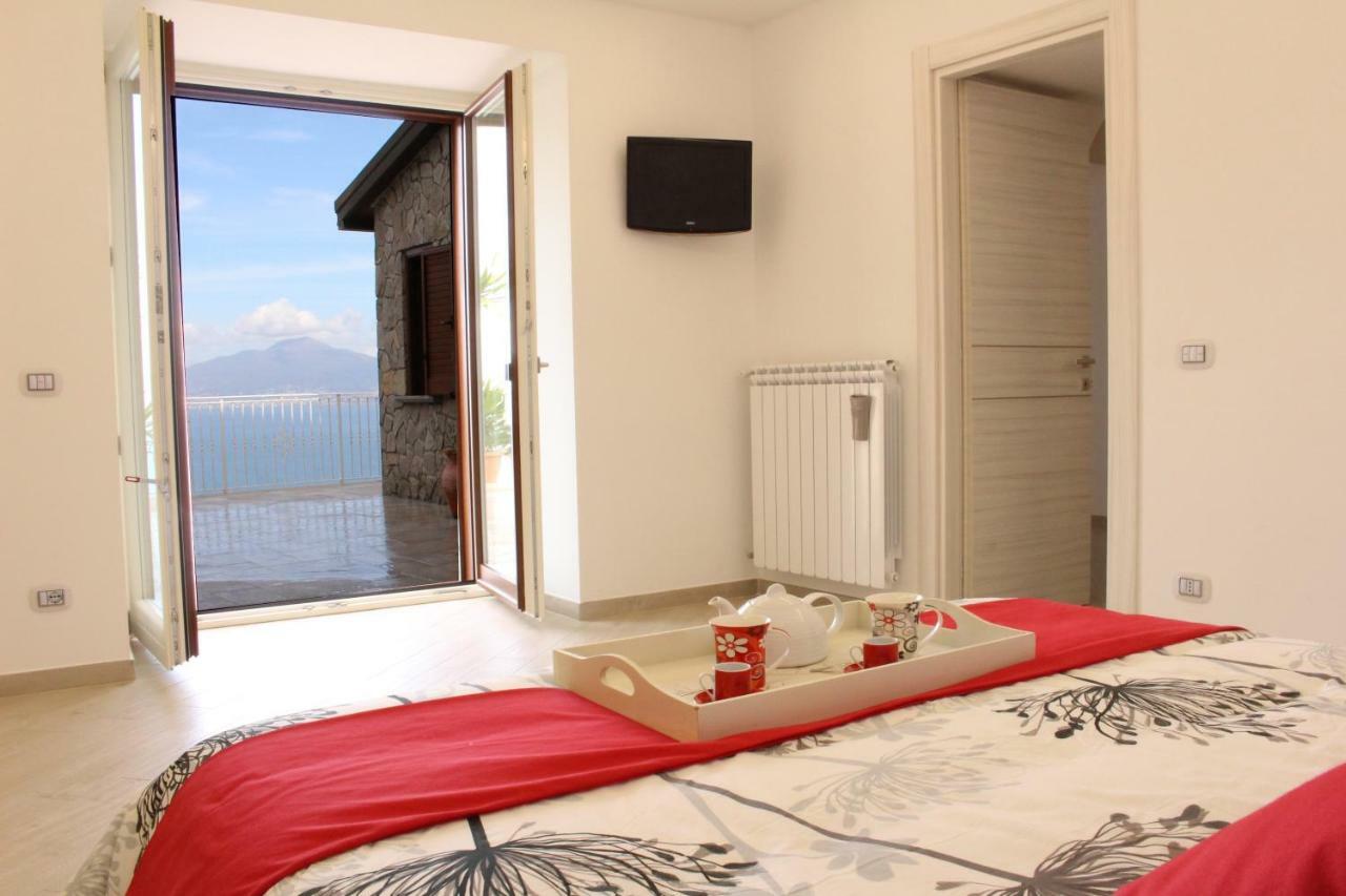 Mirasorrento Villa Екстериор снимка