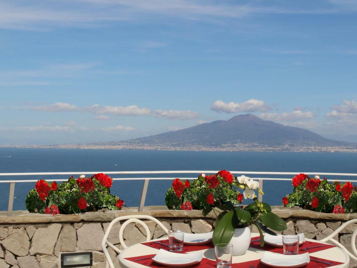 Mirasorrento Villa Екстериор снимка